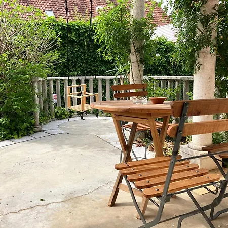 Cozy House Close To Center Bed & Breakfast *